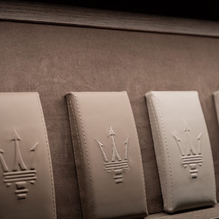 V2D_MASERATI_HIRES-049 Large